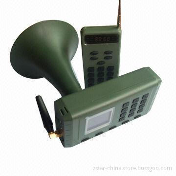 Hunting bird decoy, supports two external speakers with remote control